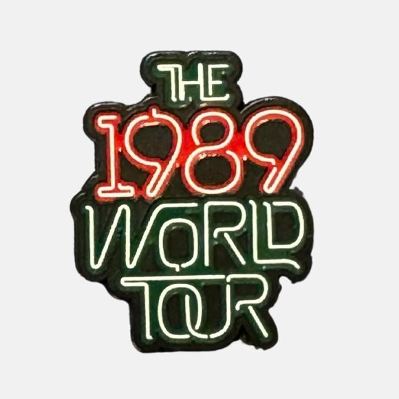 ✨2/$16 or 3/$20✨ 1989 World Tour Taylor Swift Enamel Pin - Picture 1 of 3